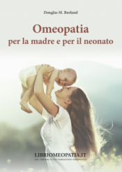 copertina del libro Omeopatia per la madre e per il neonato di Douglas Borland